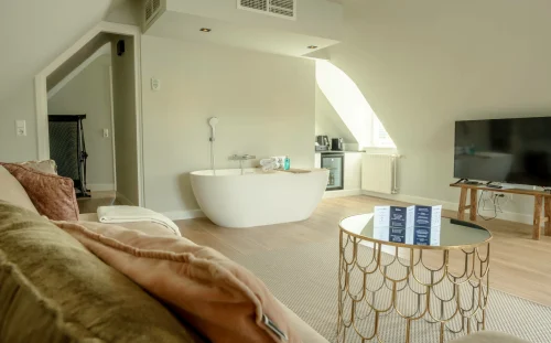 Boutique Hotel Eemland is Het beste hotel van het Gooi en omgeving Hilversum, huizen, Laren, Blaricum, Bussum, Baarn, Soest, Bunschoten Spakenburg en Eemdijk gelegen in Eemnes