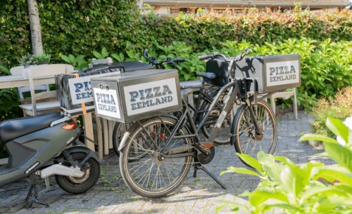 Pizza Eemland heeft een eigen bestelservice. Bestel jouw pizza en wij staan voor je klaar.
